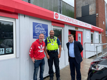 Andy meets the team at Broomfields Youth Club